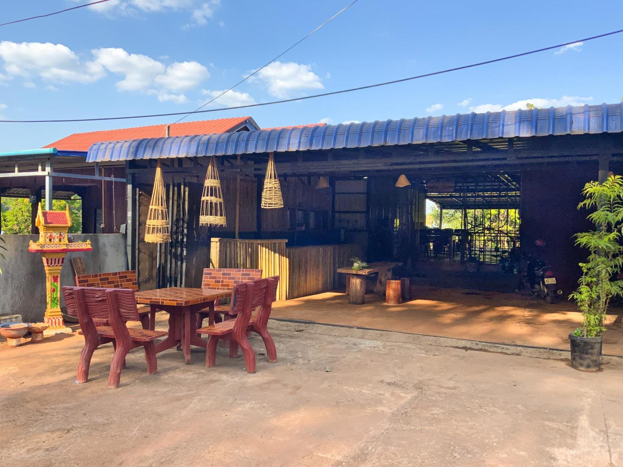 Backpacker Hostel And Jungle Trekking Banlung Eksteriør billede