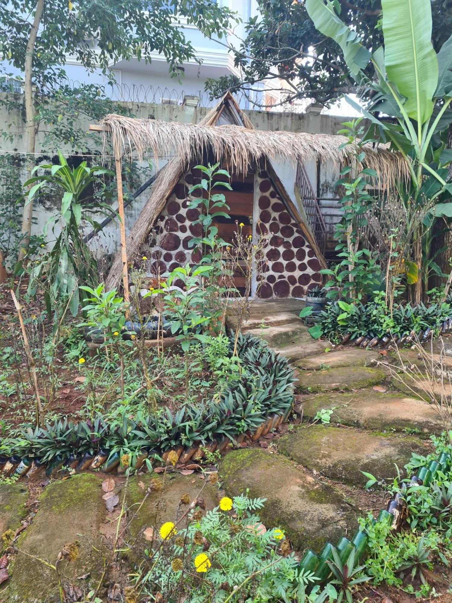 Backpacker Hostel And Jungle Trekking Banlung Eksteriør billede