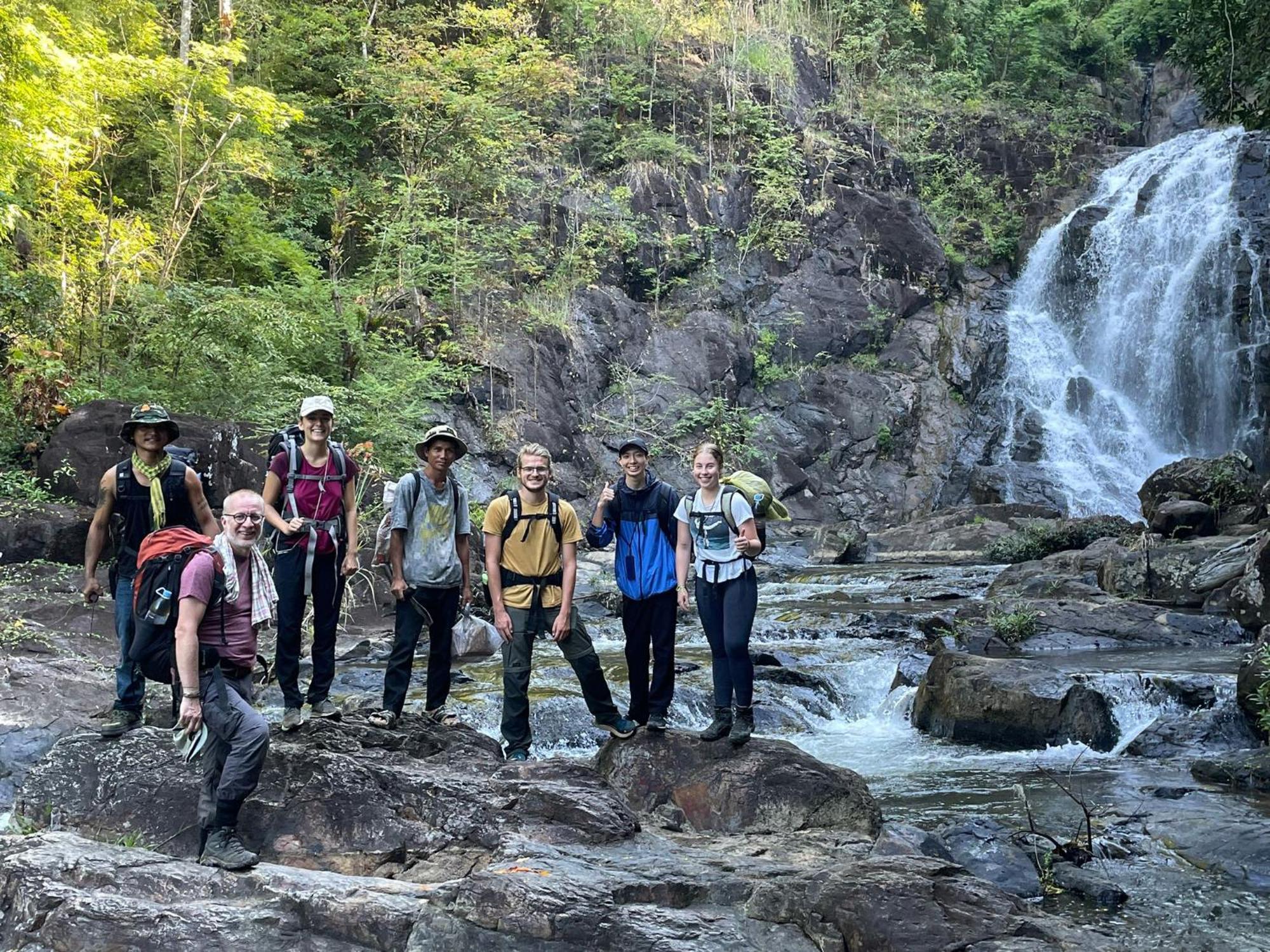 Backpacker Hostel And Jungle Trekking Banlung Eksteriør billede